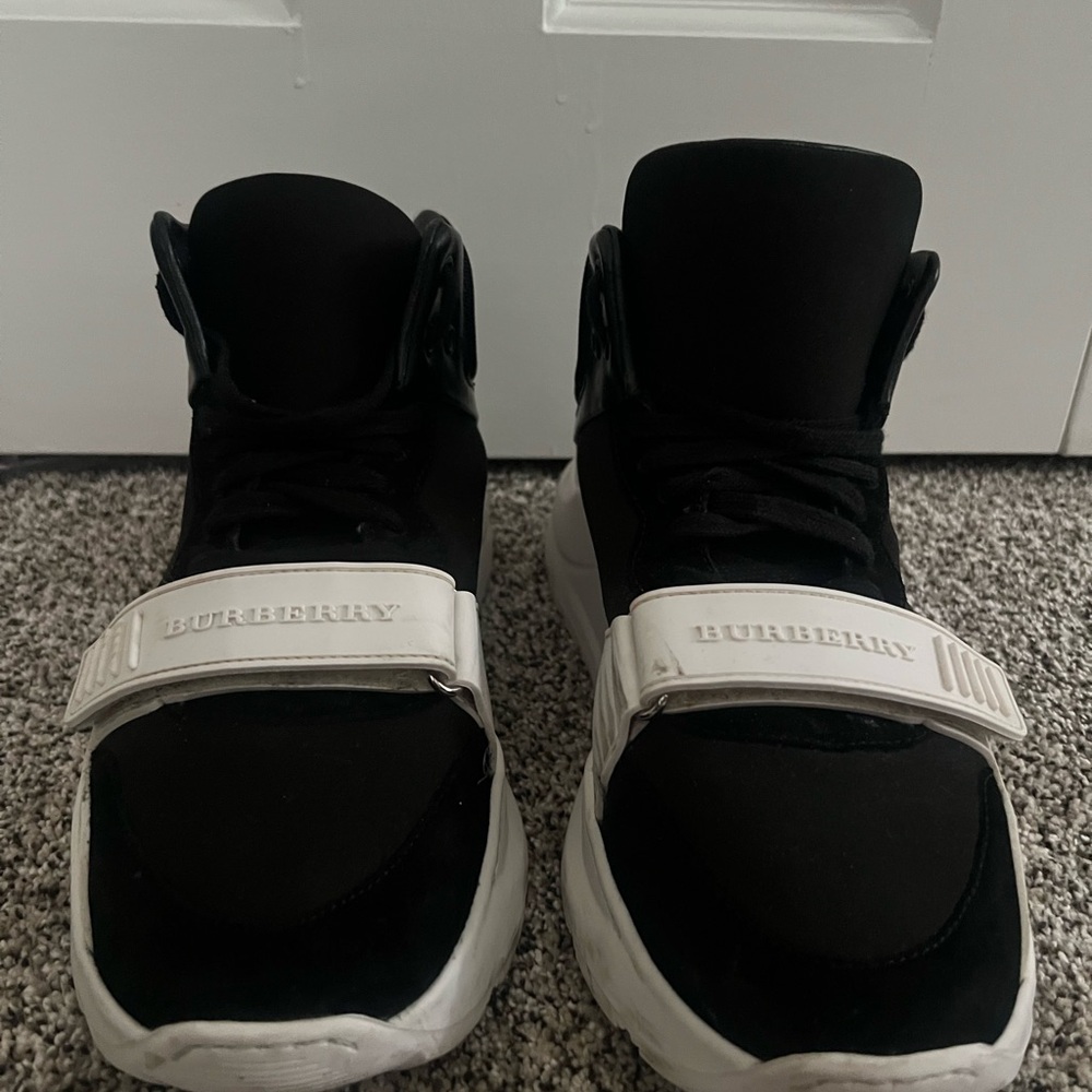 Burberry Black and White Men's Athletic Sneakers